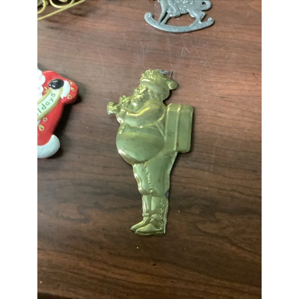 Lot of 4 Wonderful Vintage Assorted Santa Claus Christmas Tree Ornaments